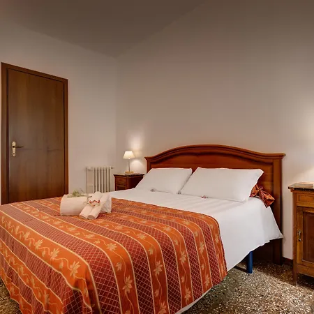 San Samuele * البندقية