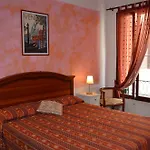 San Samuele Hotel *