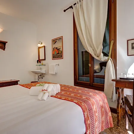 Отель San Samuele *