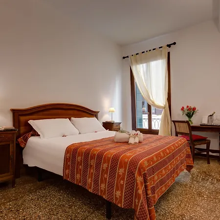 Отель San Samuele *