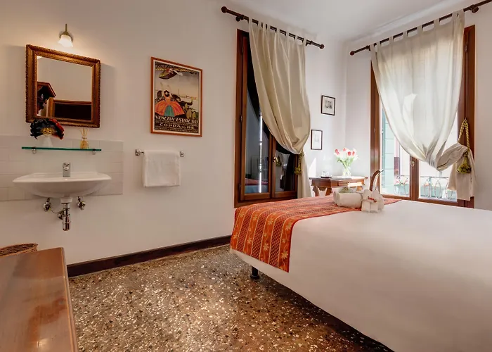 Hotel San Samuele Venice