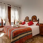 San Samuele Hotel *