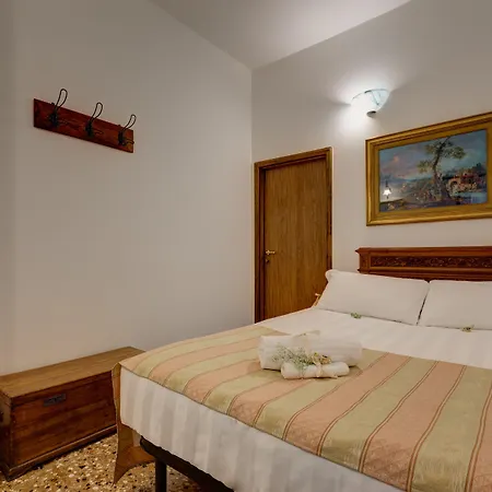 San Samuele Hotel *